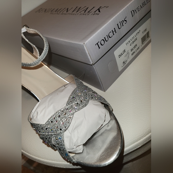 Benjamin Walk Silver Glitter Dulce Touch Ups Dyeables Heels, Size: 11 Wide - Picture 6 of 6